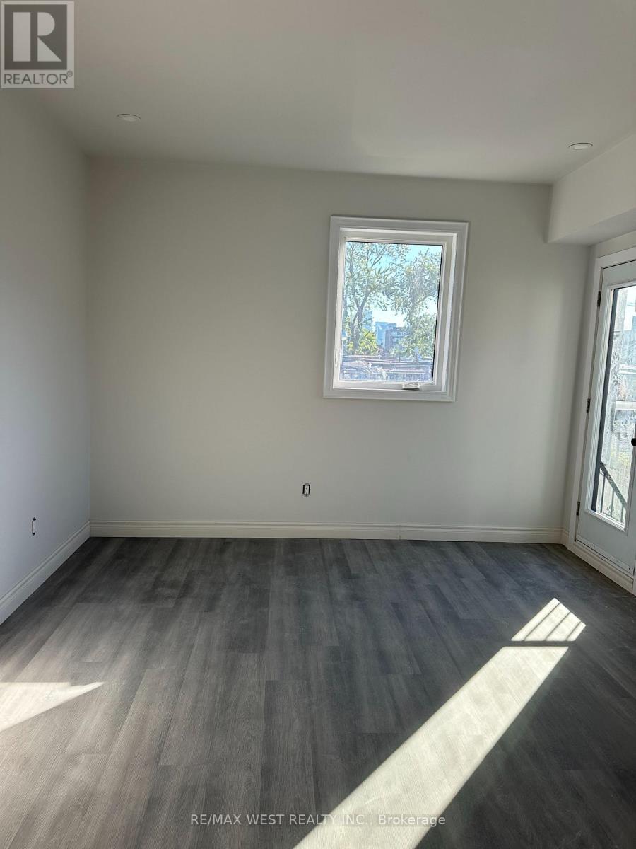 145 Dovercourt Road, Toronto, ON
