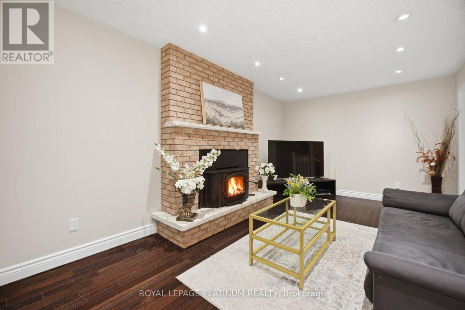 2542 Pollard Drive, Mississauga, ON