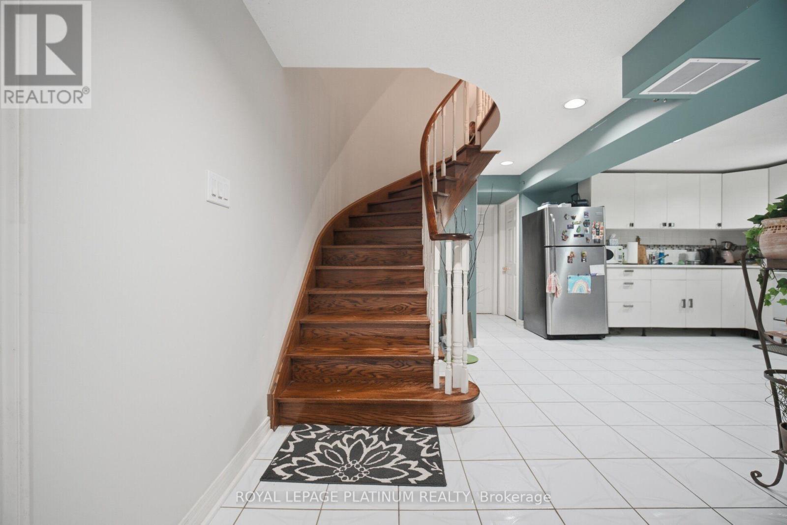 2542 Pollard Drive, Mississauga, ON