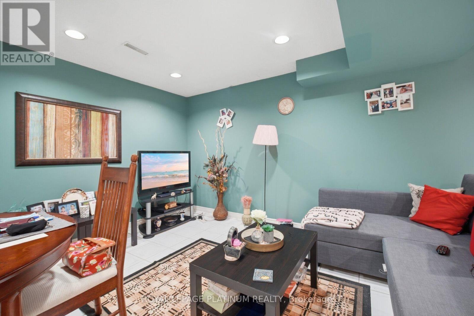 2542 Pollard Drive, Mississauga, ON