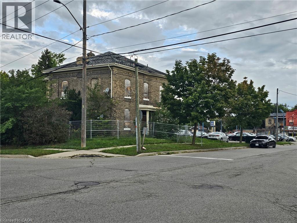 341 Colborne Street, Brantford, ON