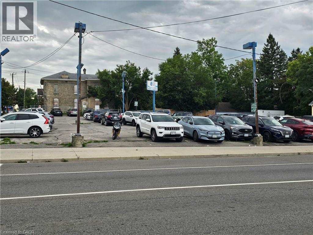 341 Colborne Street, Brantford, ON
