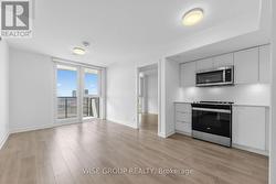 1405 - 18 TRETTI WAY Toronto, ON M3H 0E4