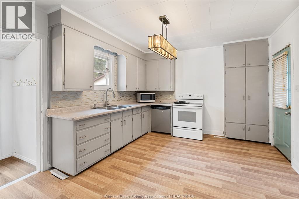 58 Mcdonald Street, Kingsville, ON