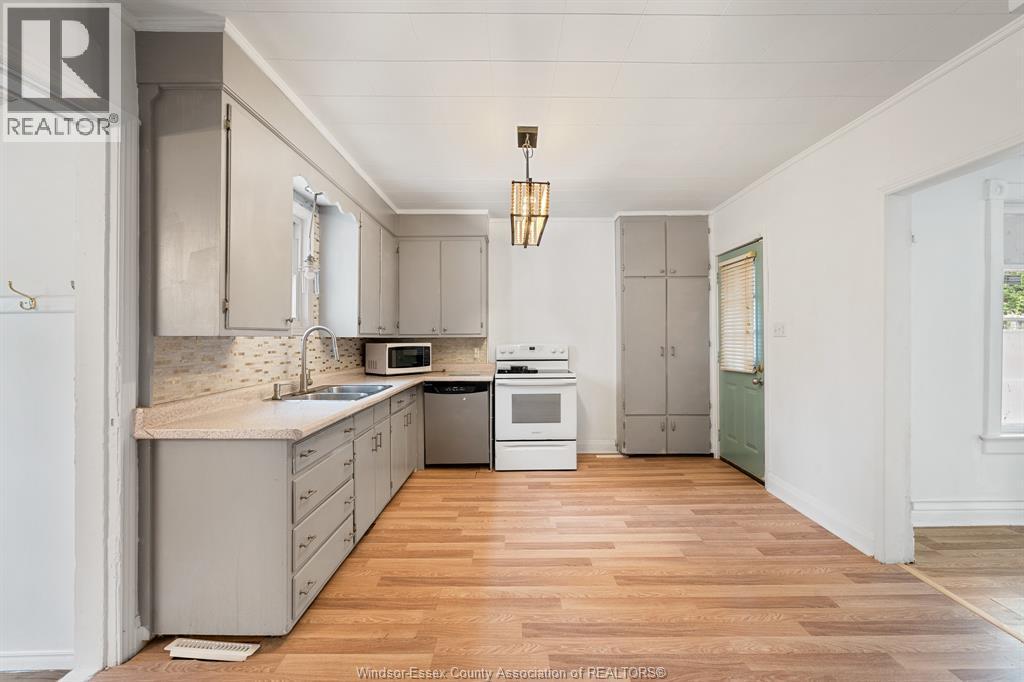 58 Mcdonald Street, Kingsville, ON