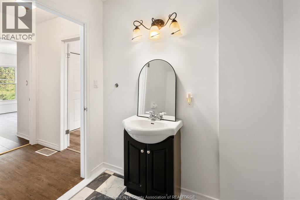 58 Mcdonald Street, Kingsville, ON