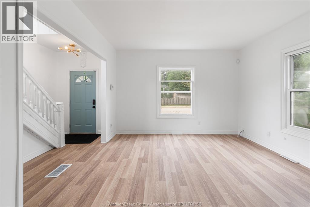 58 Mcdonald Street, Kingsville, ON