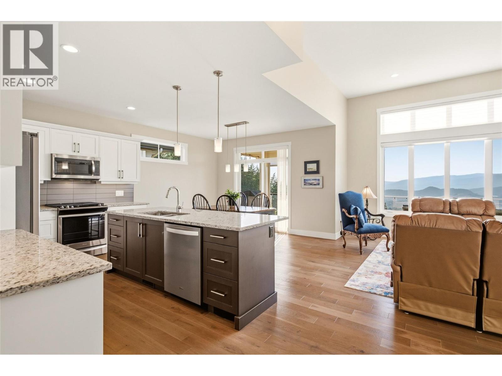 1530 Winter Lane, Kelowna, BC