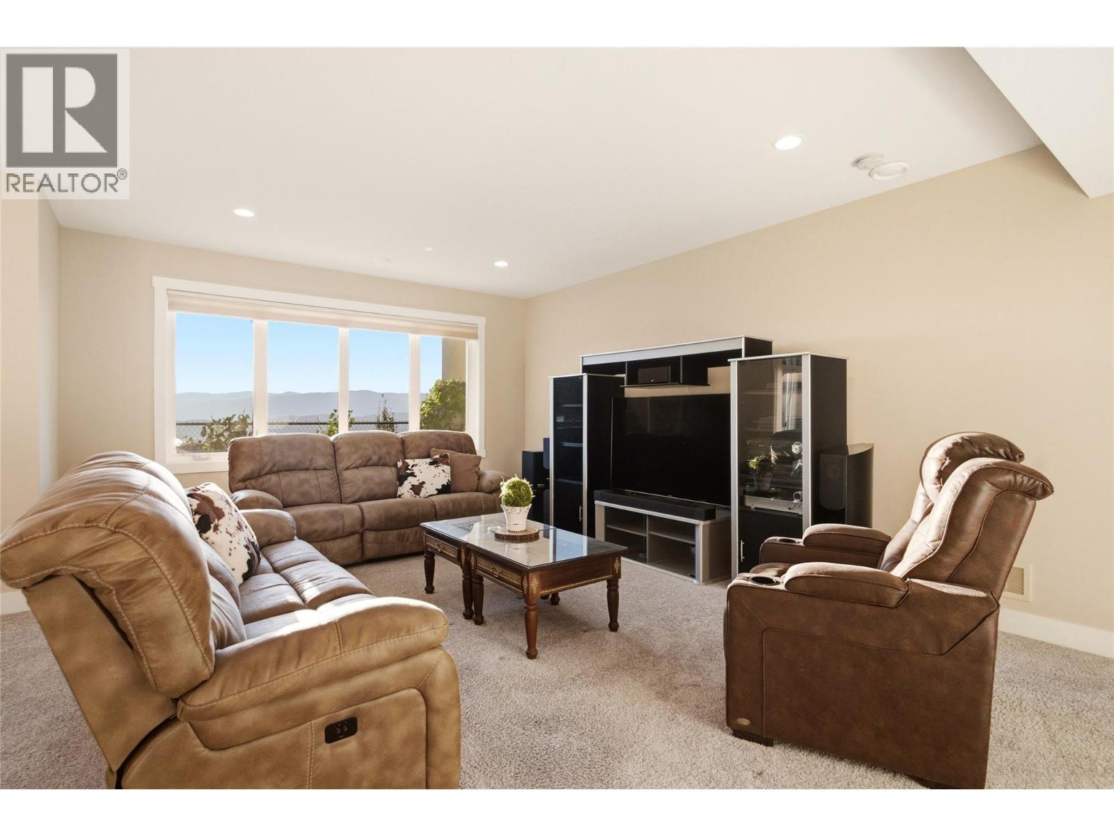 1530 Winter Lane, Kelowna, BC