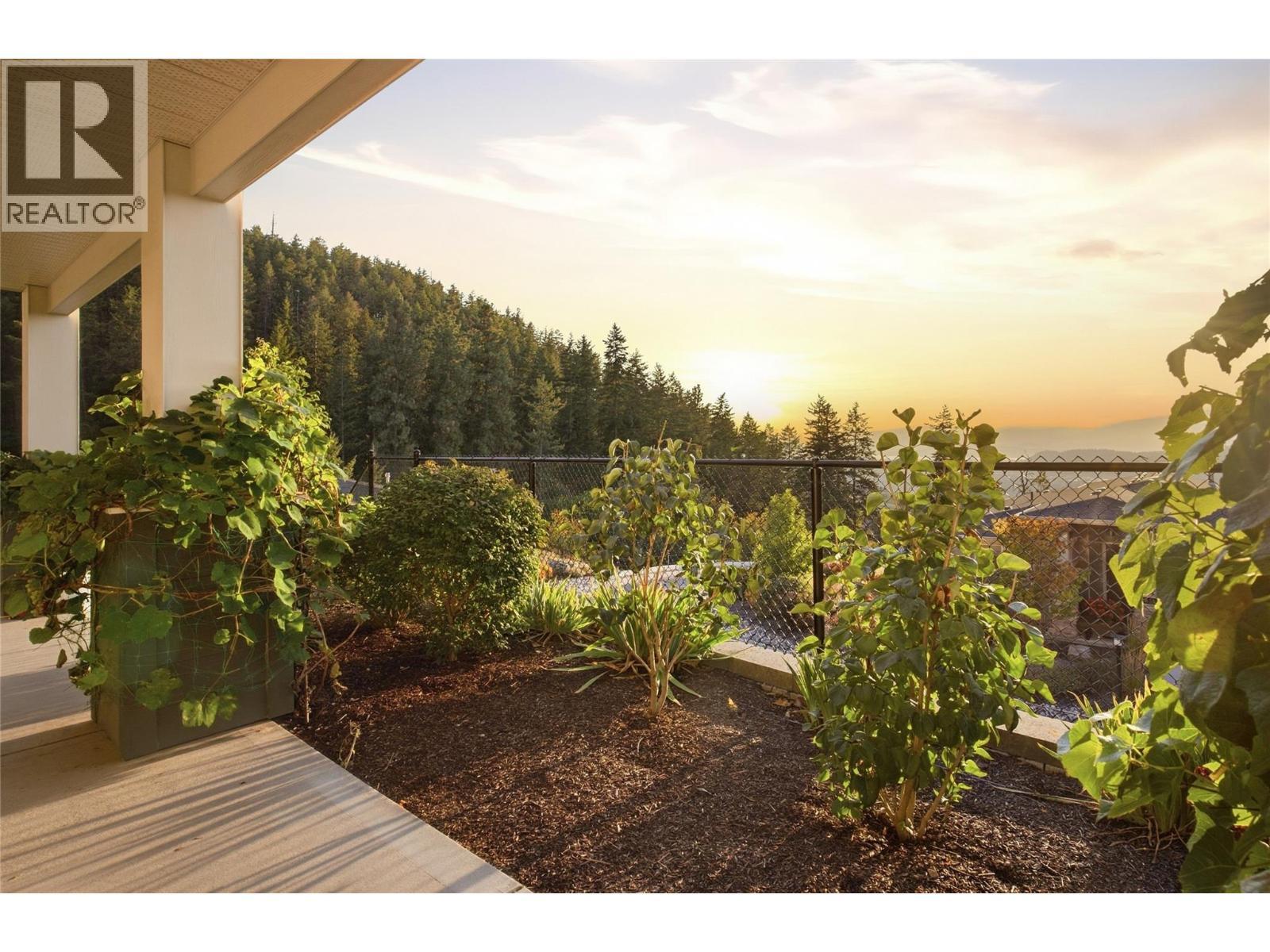 1530 Winter Lane, Kelowna, BC