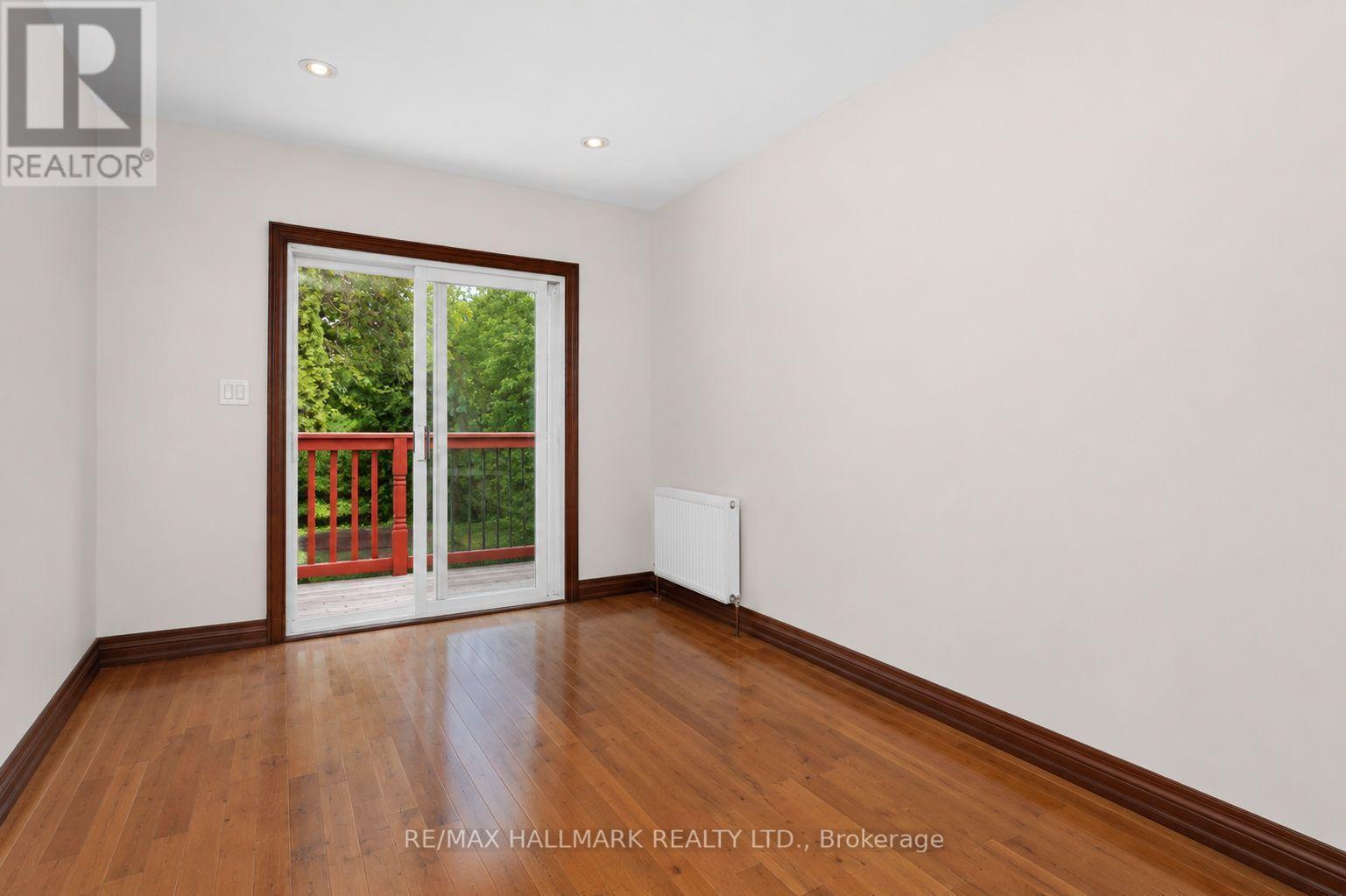 8 Davies Crescent, Toronto, ON