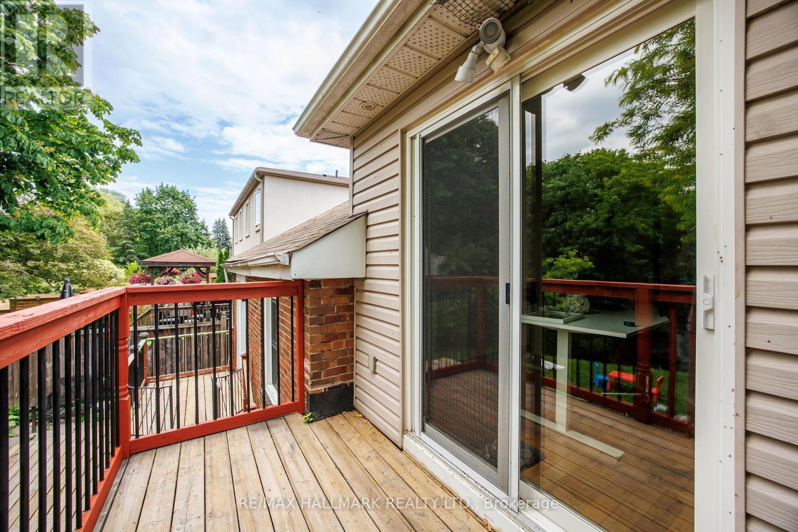 8 Davies Crescent, Toronto, ON