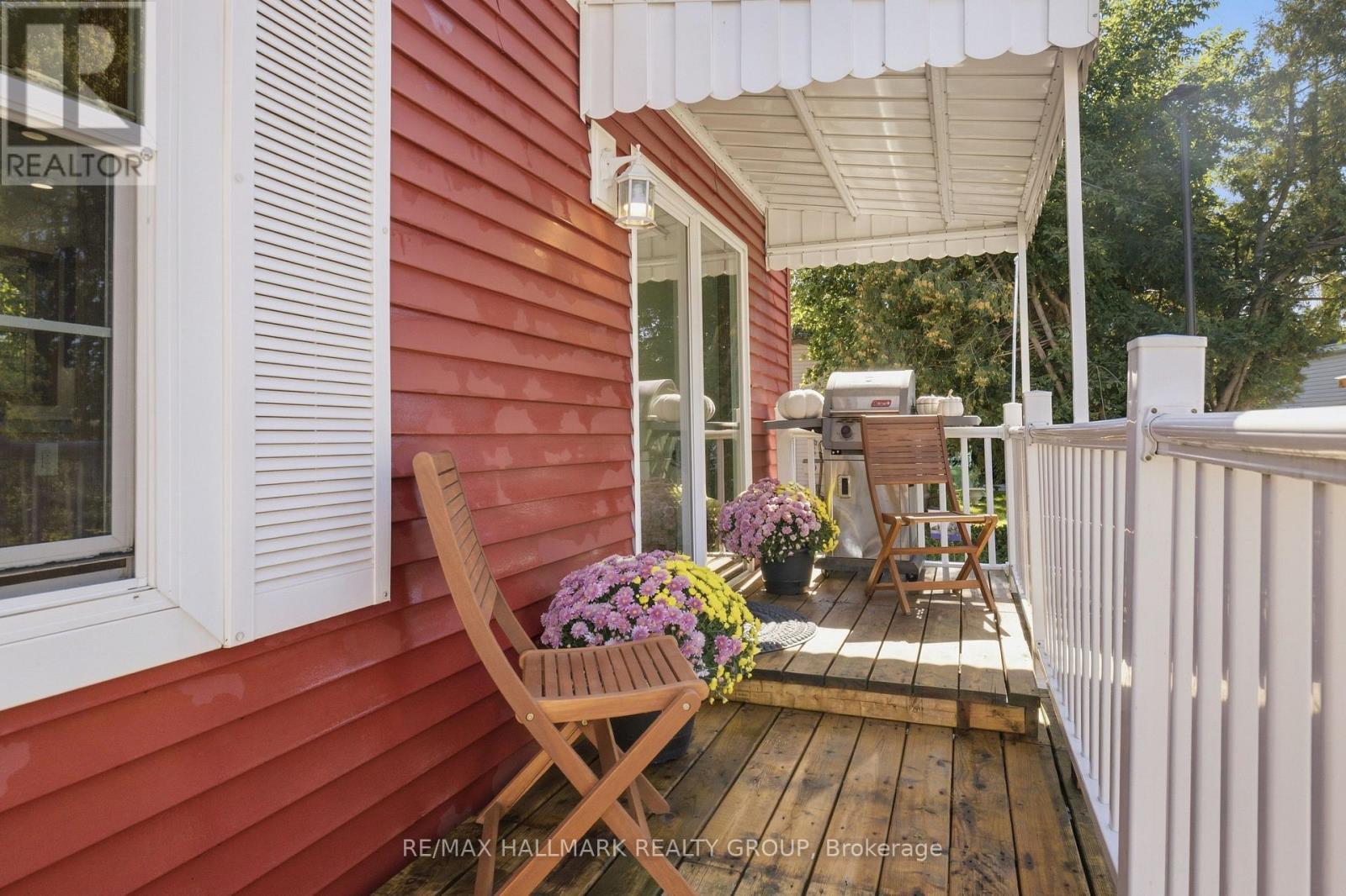 14 Pacific Avenue, Ottawa, ON