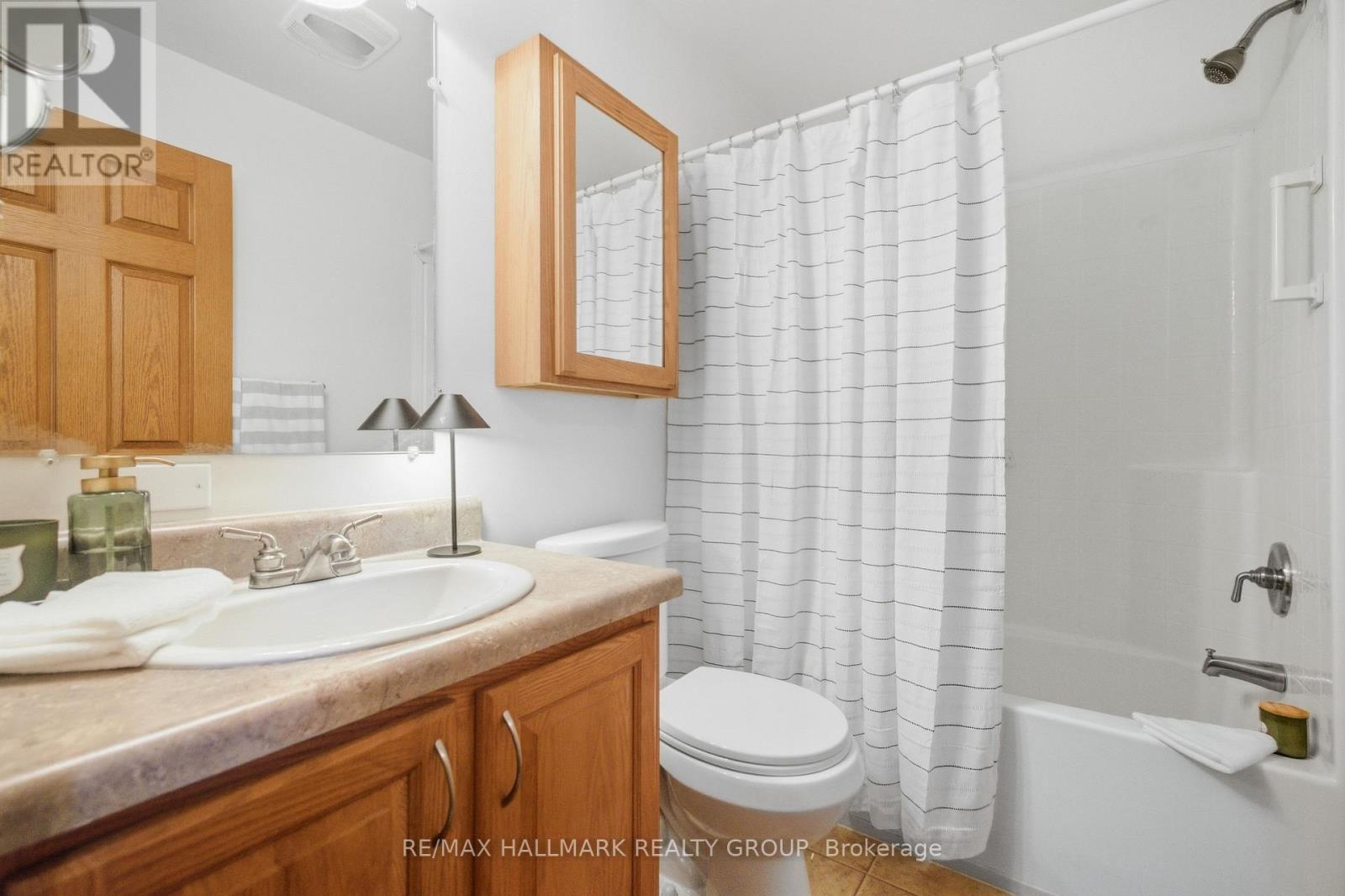 14 Pacific Avenue, Ottawa, ON