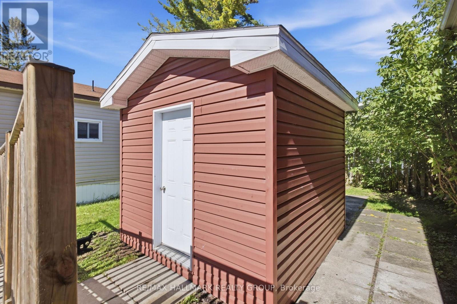 14 Pacific Avenue, Ottawa, ON
