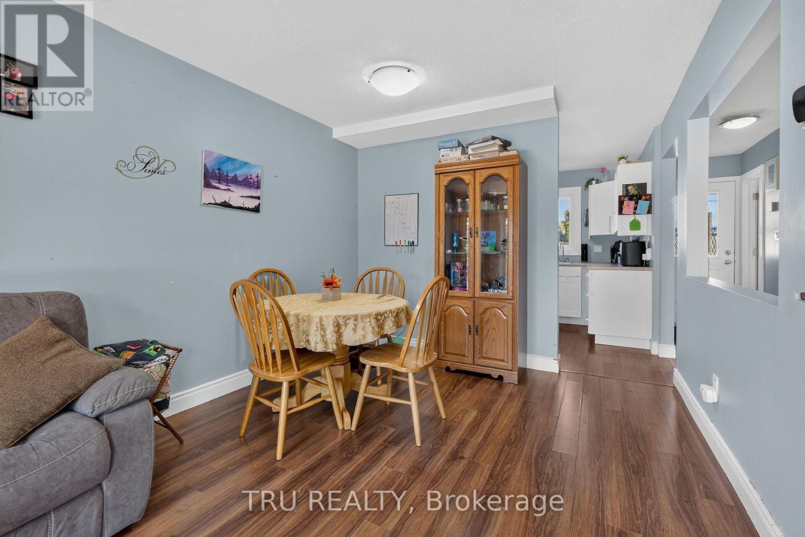 369 Mockingbird Drive, Ottawa, ON