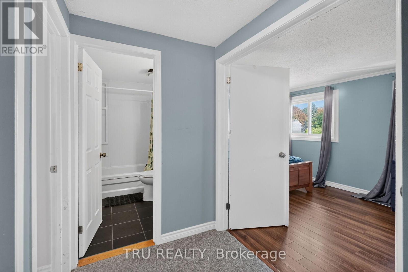 369 Mockingbird Drive, Ottawa, ON