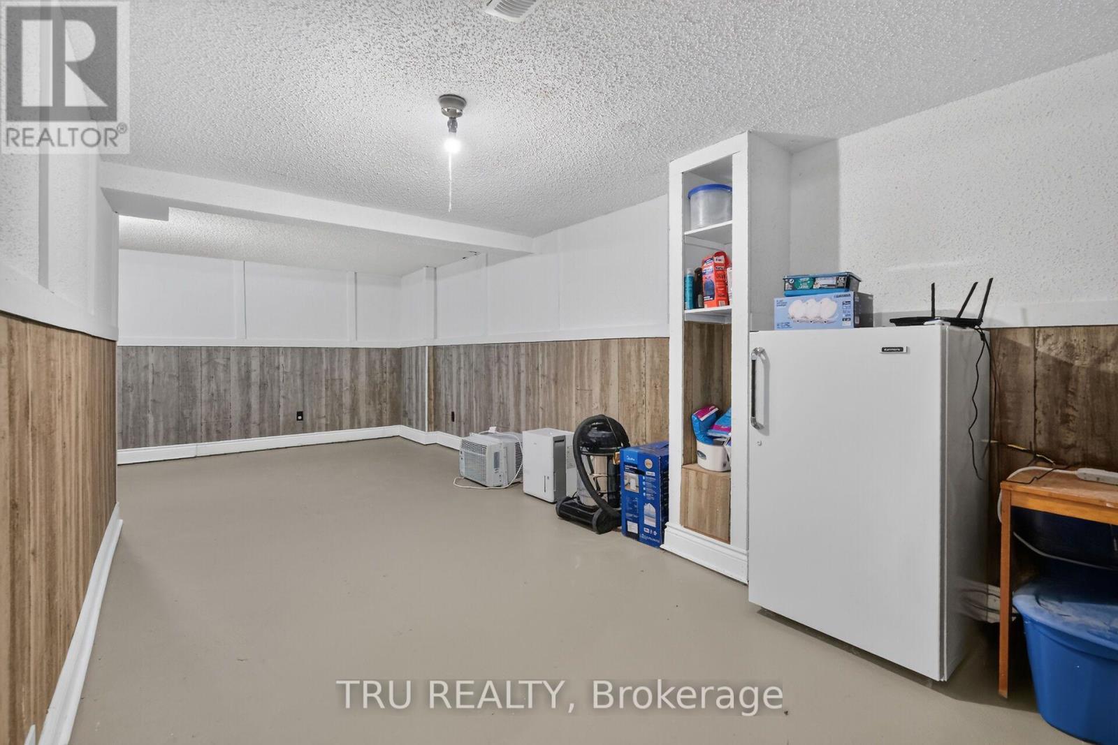 369 Mockingbird Drive, Ottawa, ON