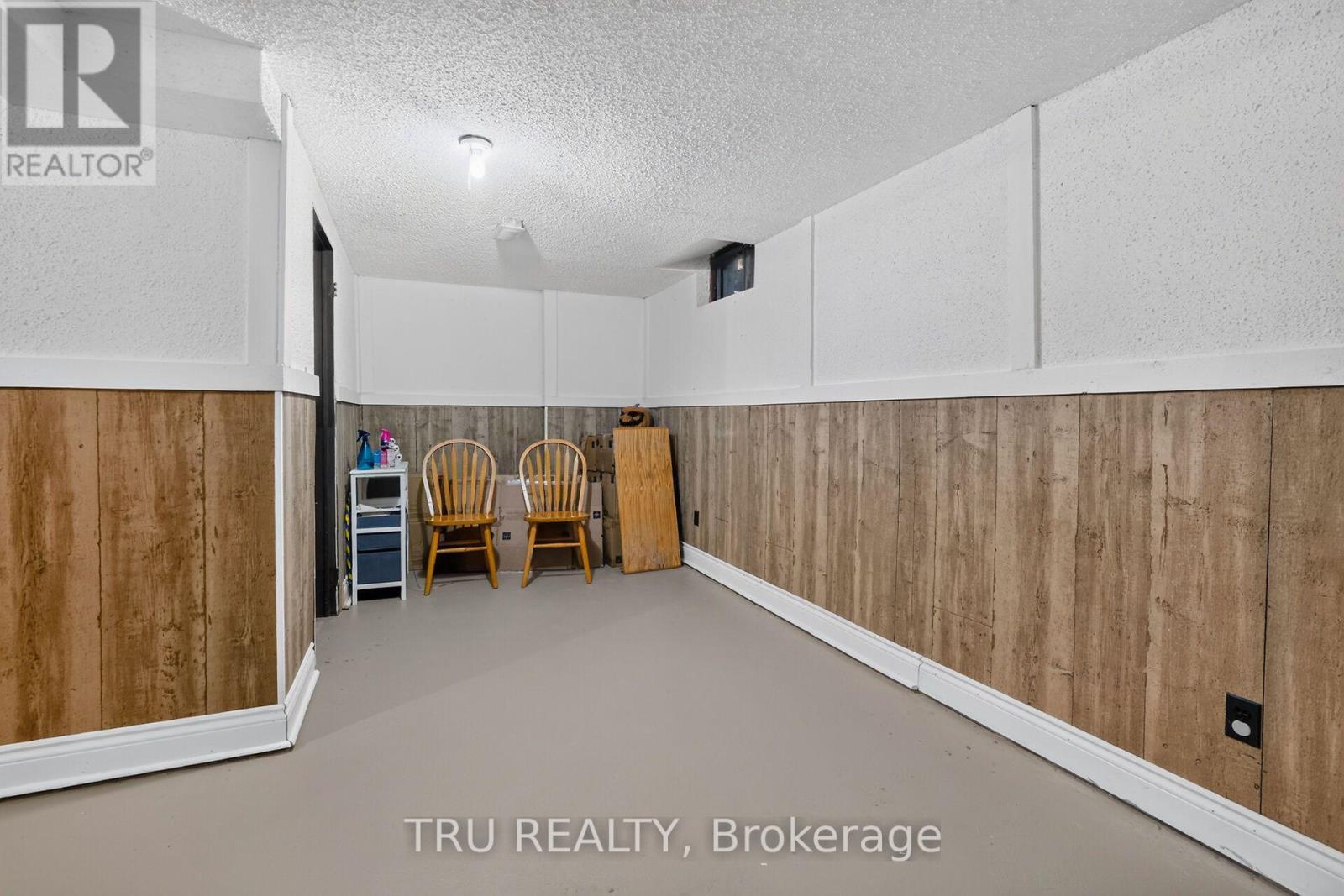 369 Mockingbird Drive, Ottawa, ON