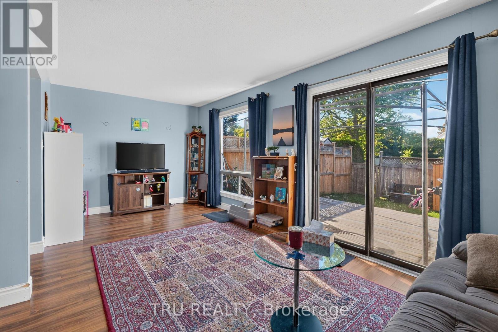 369 Mockingbird Drive, Ottawa, ON