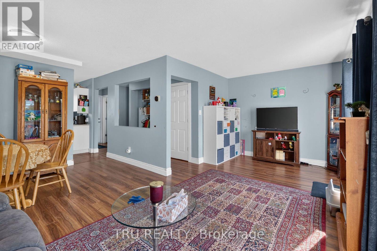 369 Mockingbird Drive, Ottawa, ON