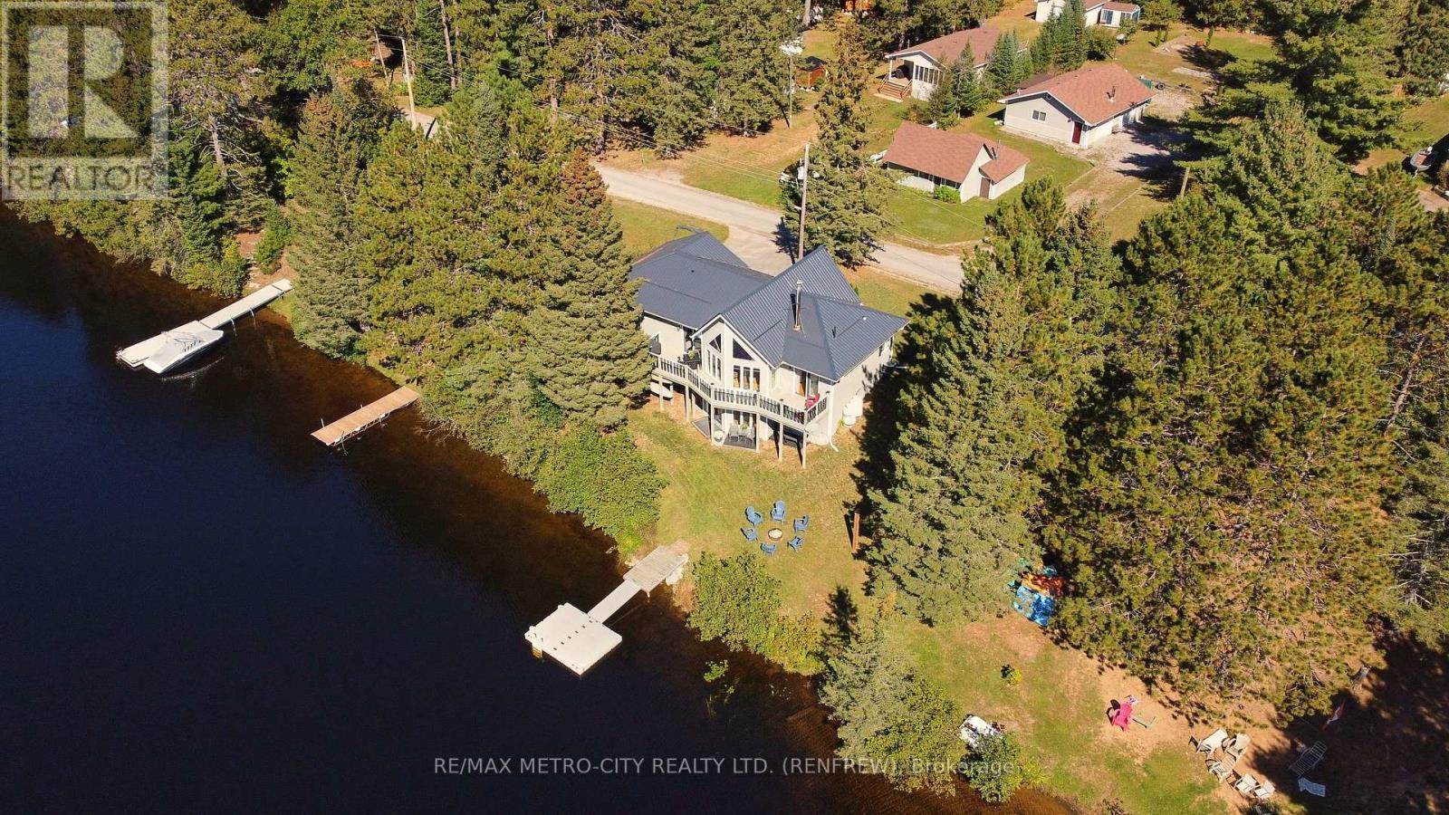 144 Flying Club Road, Greater Madawaska, ON