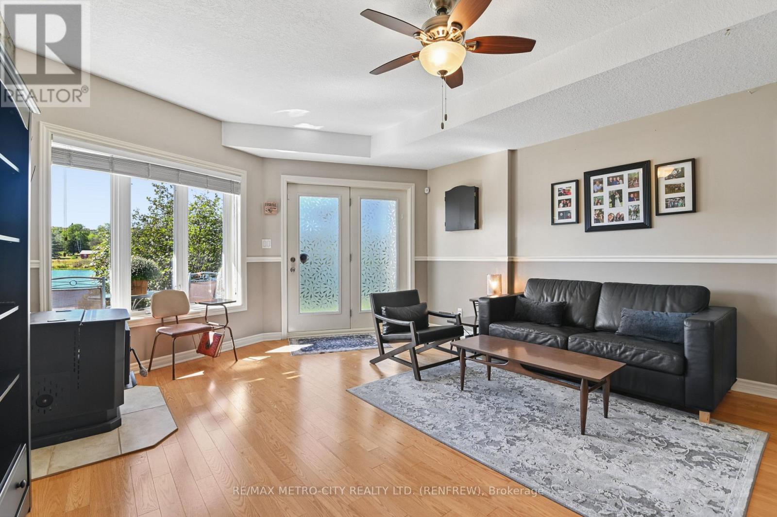 144 Flying Club Road, Greater Madawaska, ON