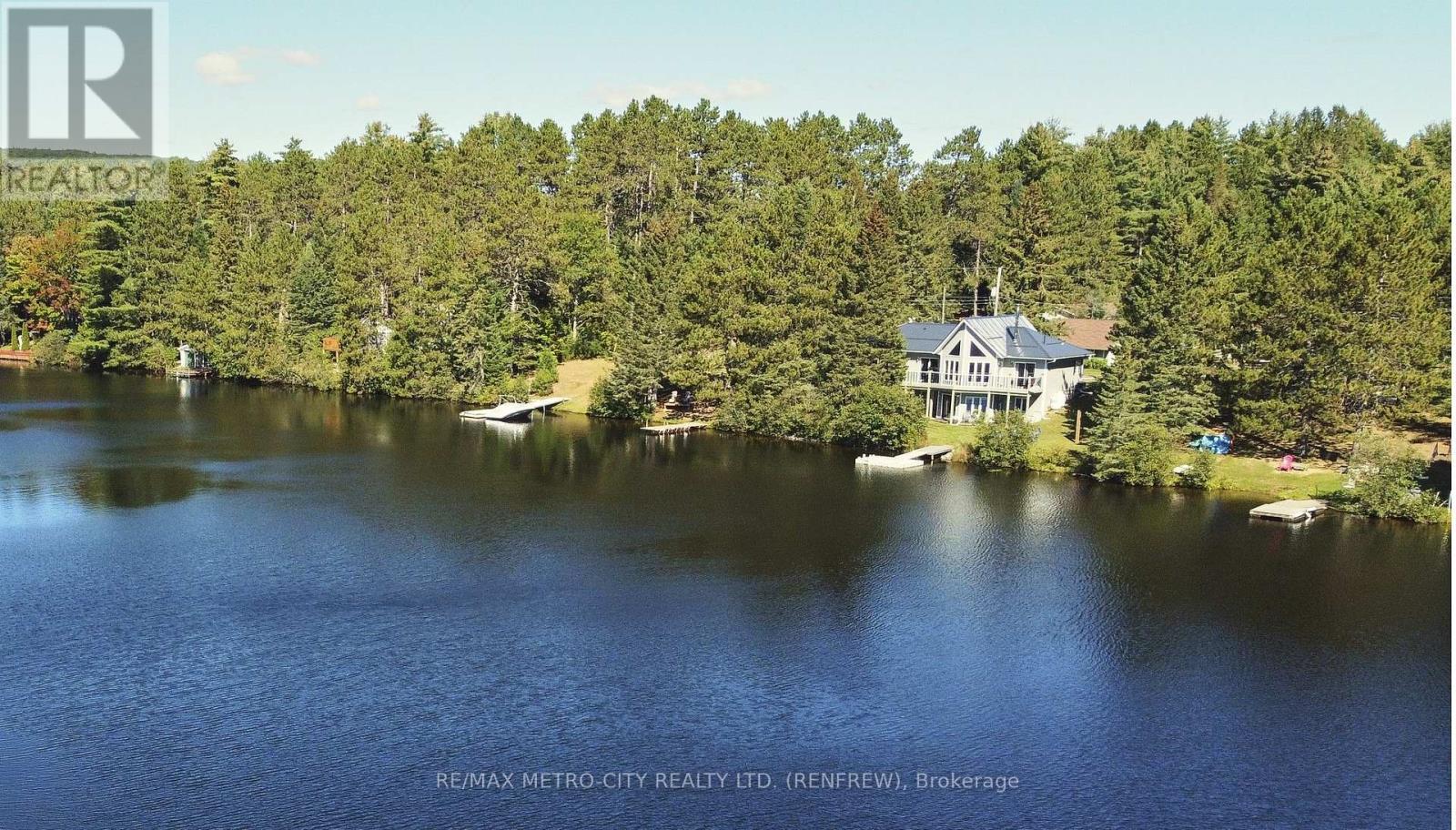 144 Flying Club Road, Greater Madawaska, ON