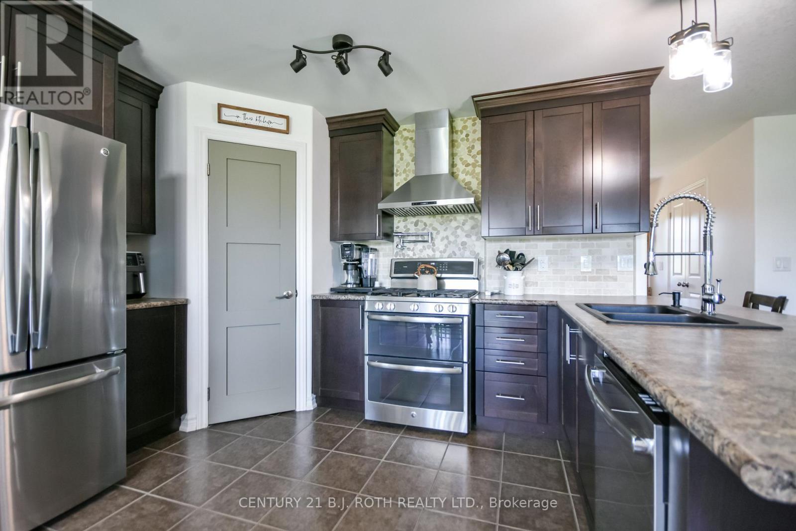 20 Keyzer Drive, Oro-Medonte, ON