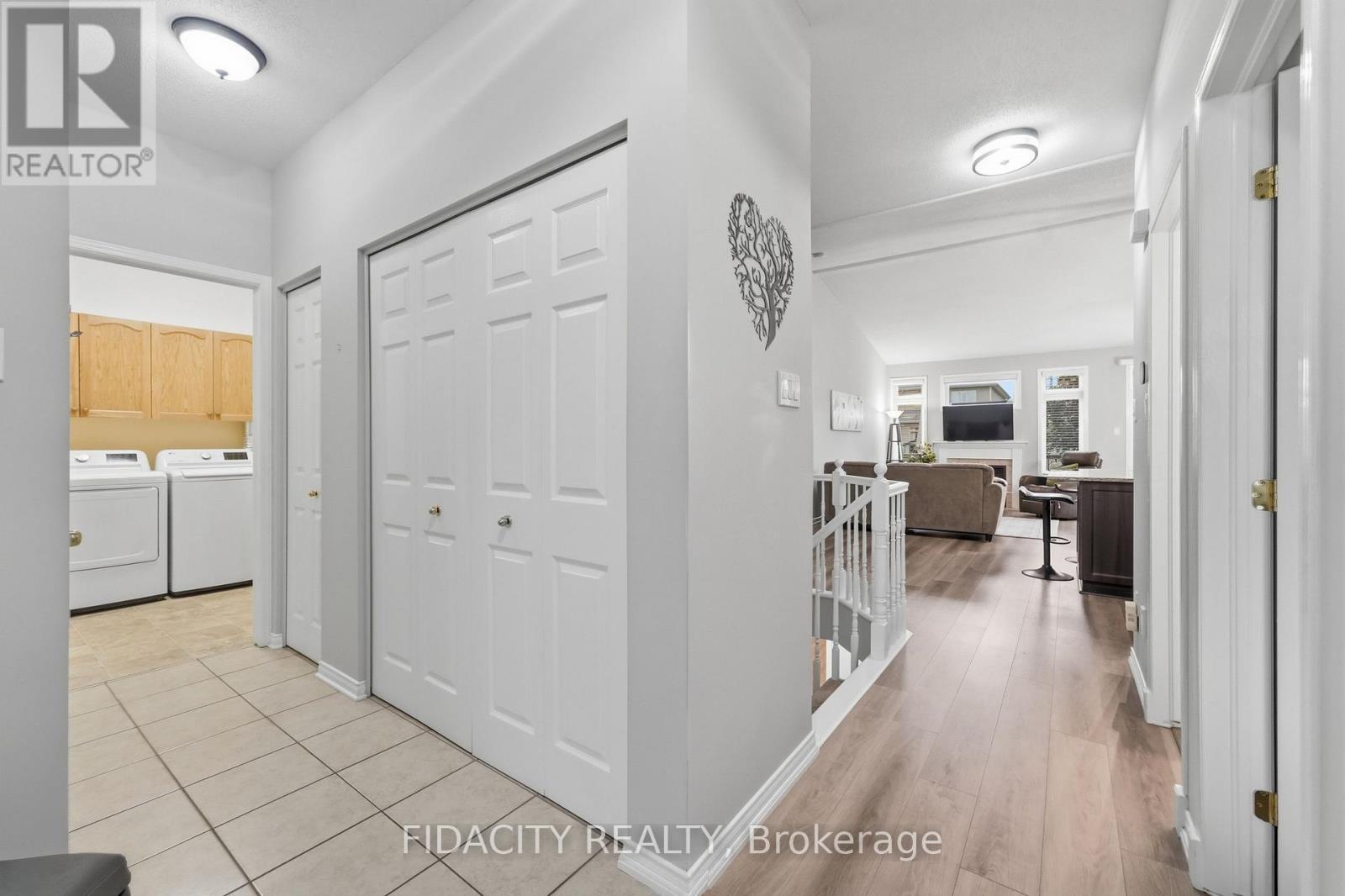 925 Burwash Landing, Ottawa, ON
