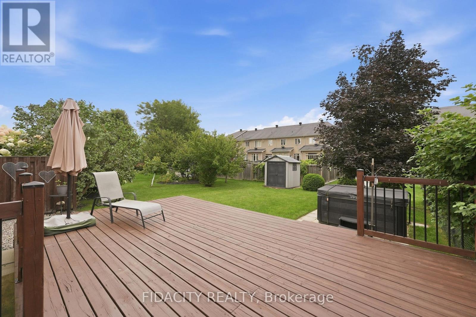 925 Burwash Landing, Ottawa, ON
