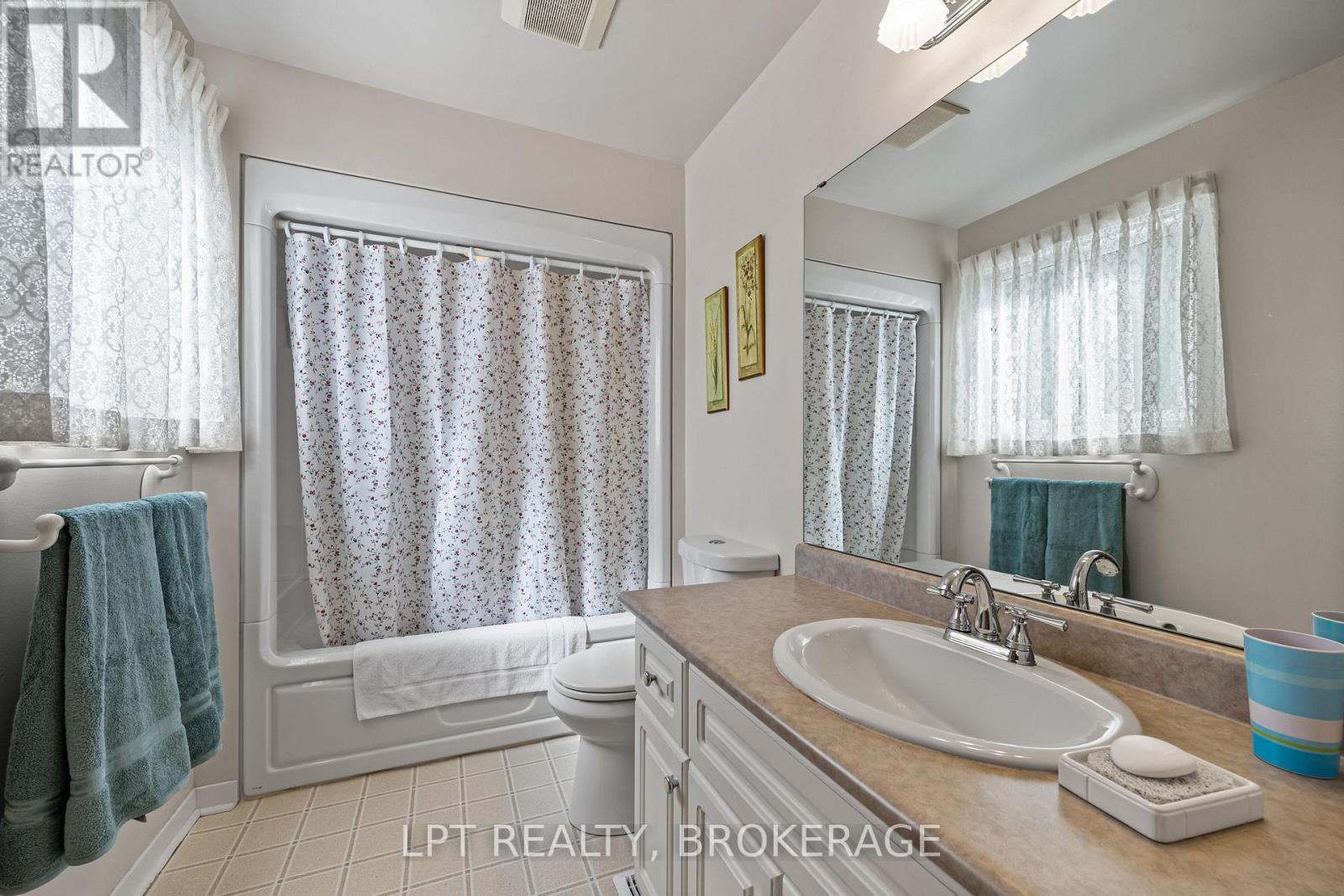 124 Campbell Crescent, Kingston (Central City West), ON
