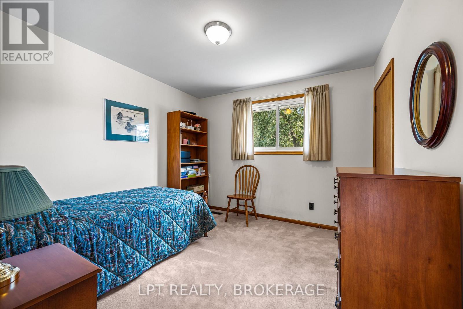 124 Campbell Crescent, Kingston (Central City West), ON