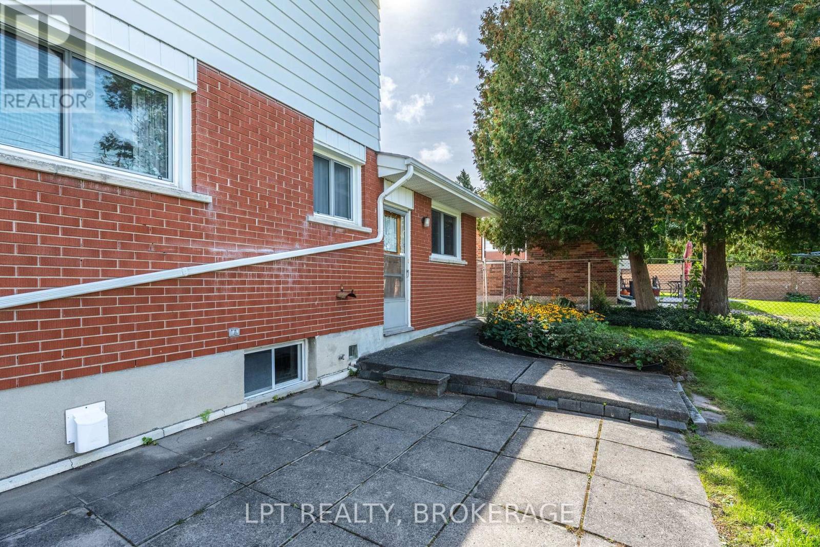 124 Campbell Crescent, Kingston (Central City West), ON