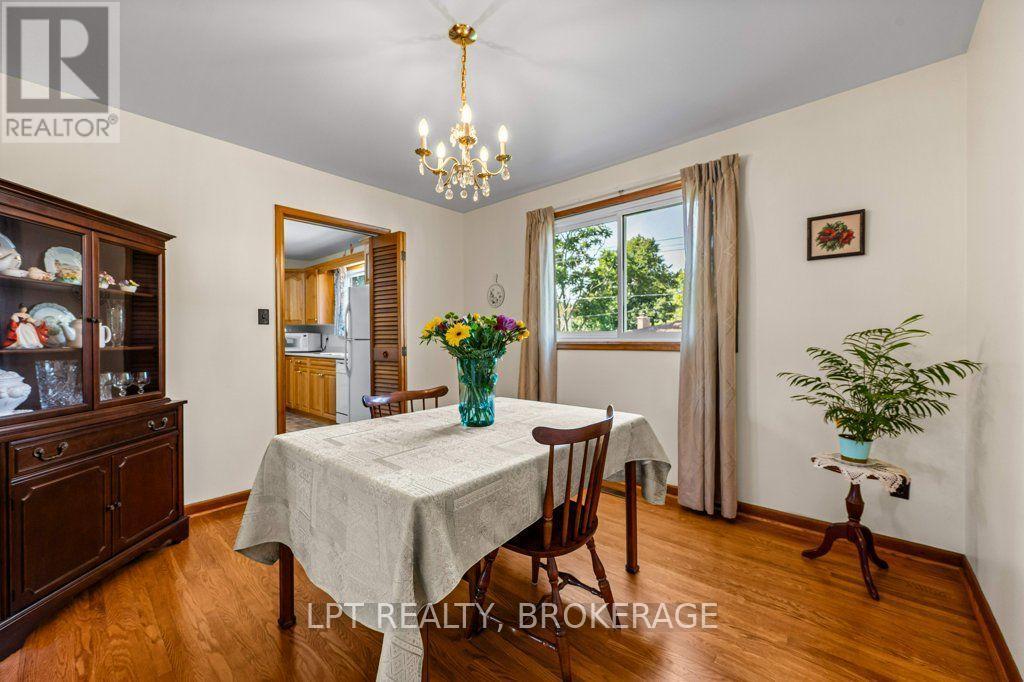 124 Campbell Crescent, Kingston (Central City West), ON