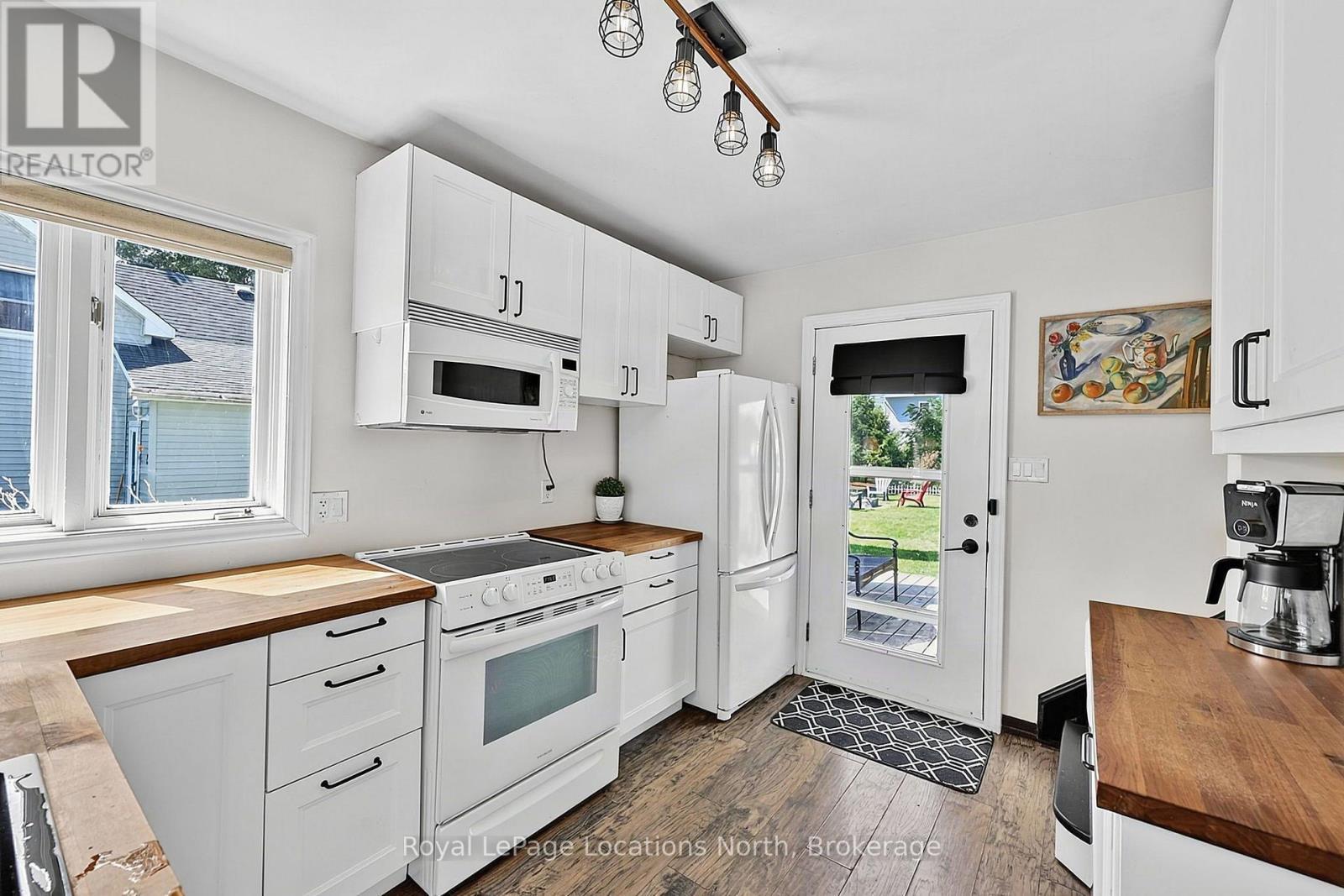 204 Sutherland Street N, Clearview (Stayner), ON