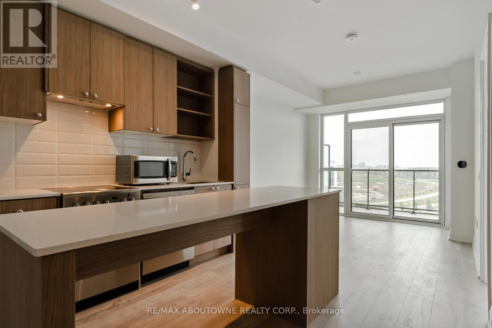 814 - 50 George Butchart Drive, Toronto, ON