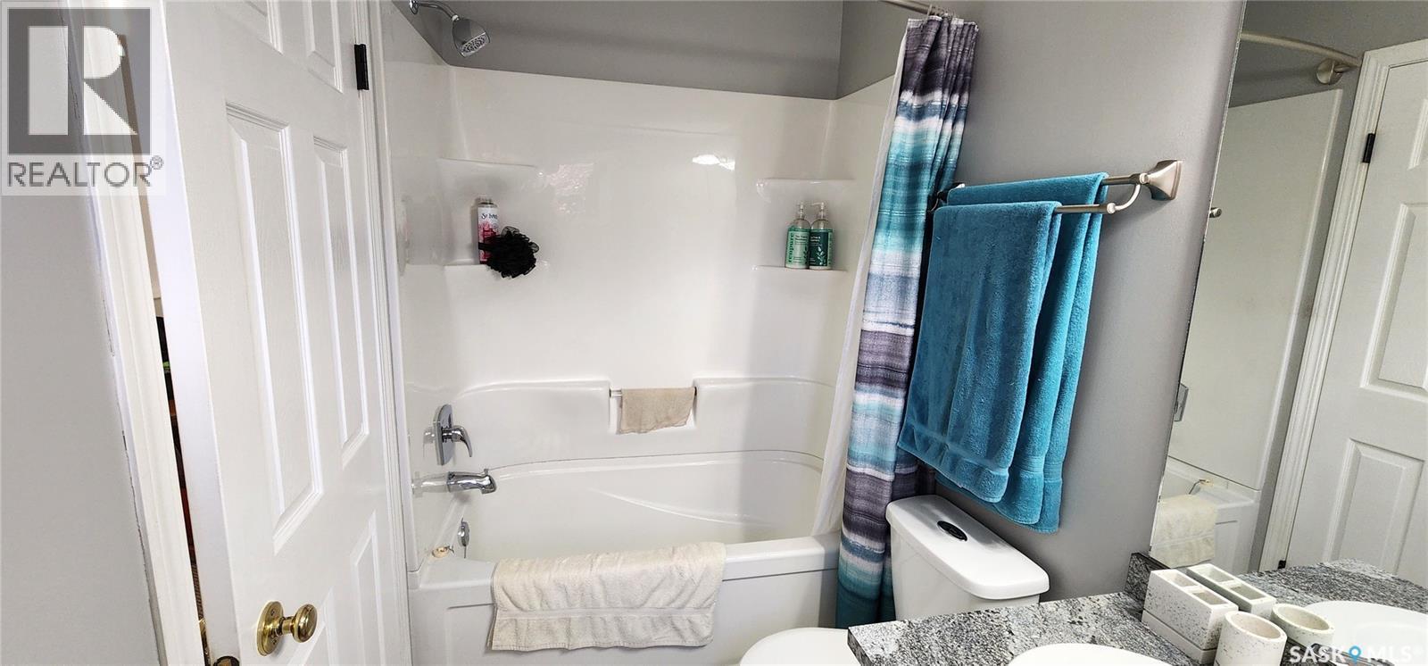 23 215 Pinehouse Drive, Saskatoon, SK