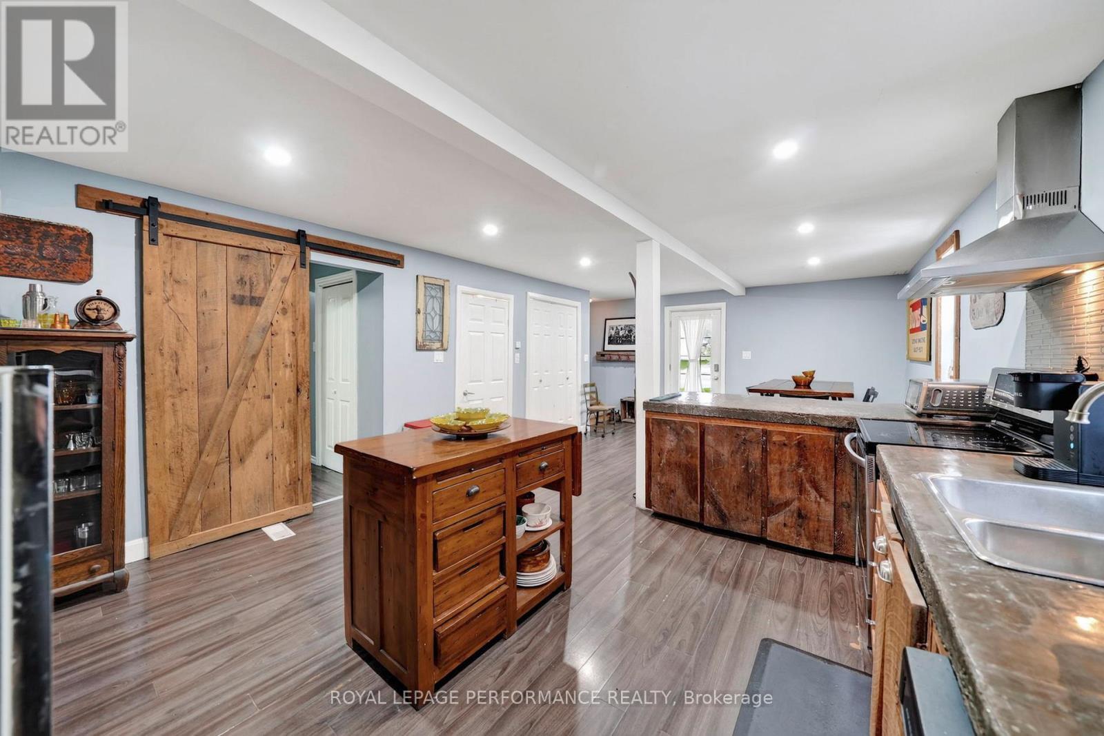 16330 Fairview Drive, North Stormont, ON