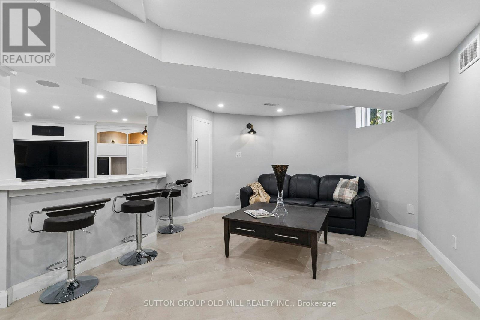 7 Rolling Meadow Drive, Caledon, ON