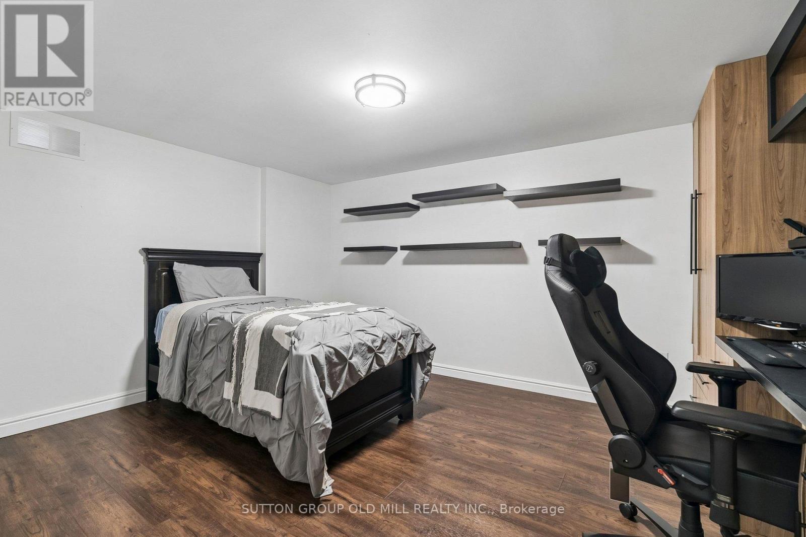 7 Rolling Meadow Drive, Caledon, ON