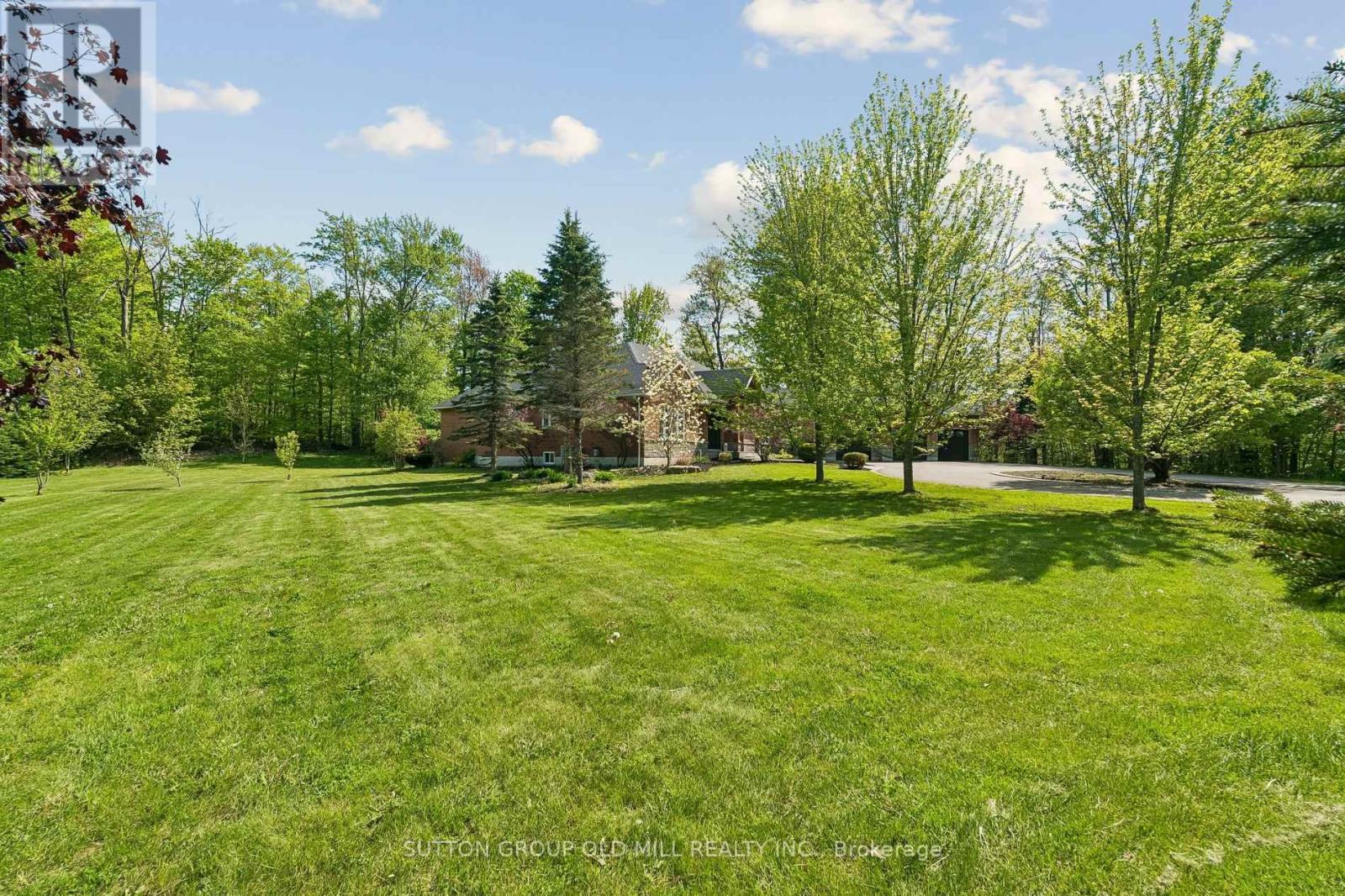 7 Rolling Meadow Drive, Caledon, ON