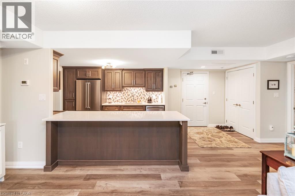908 Mohawk Road E Unit# 303, Hamilton, ON