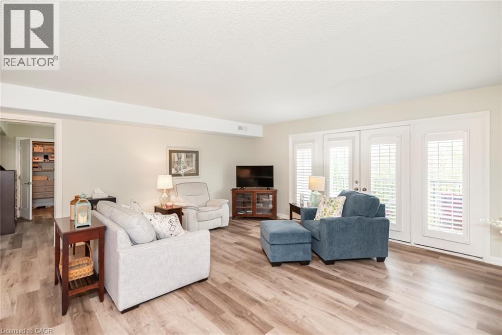 908 Mohawk Road E Unit# 303, Hamilton, ON