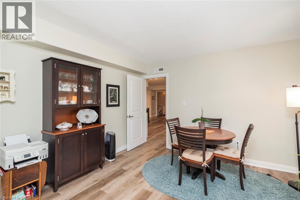 908 Mohawk Road E Unit# 303, Hamilton, ON