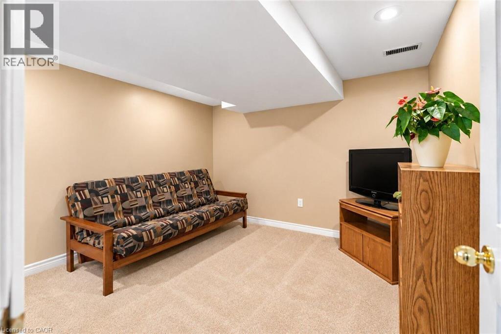 12 Brae Crest Drive, Hamilton, ON