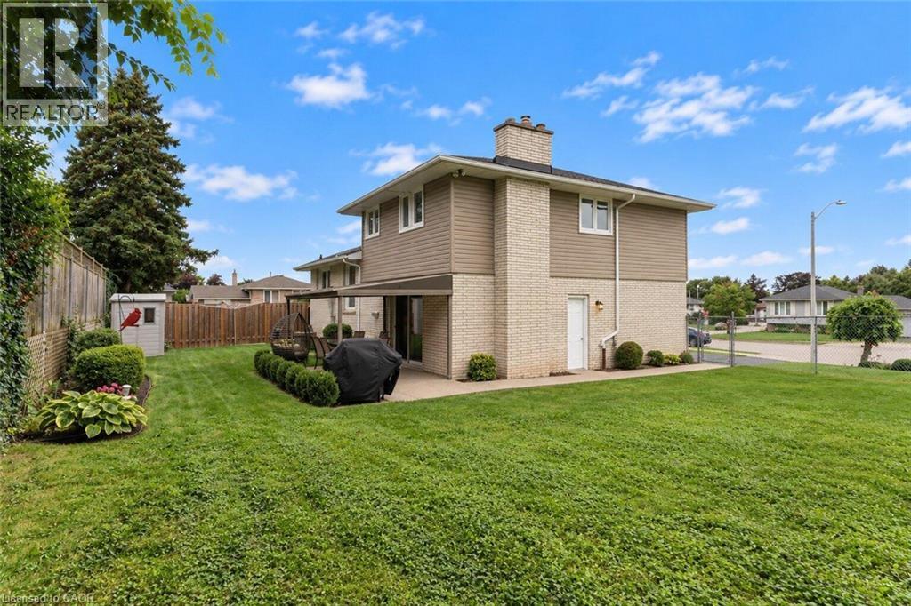 12 Brae Crest Drive, Hamilton, ON