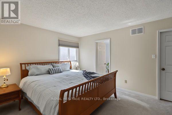 19 Peachtree Crescent, Clarington, ON