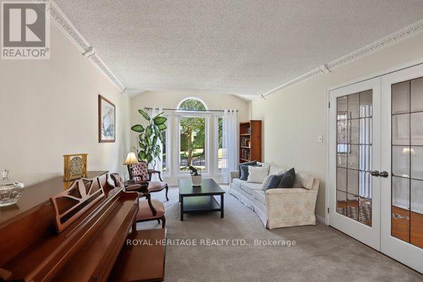 19 Peachtree Crescent, Clarington, ON