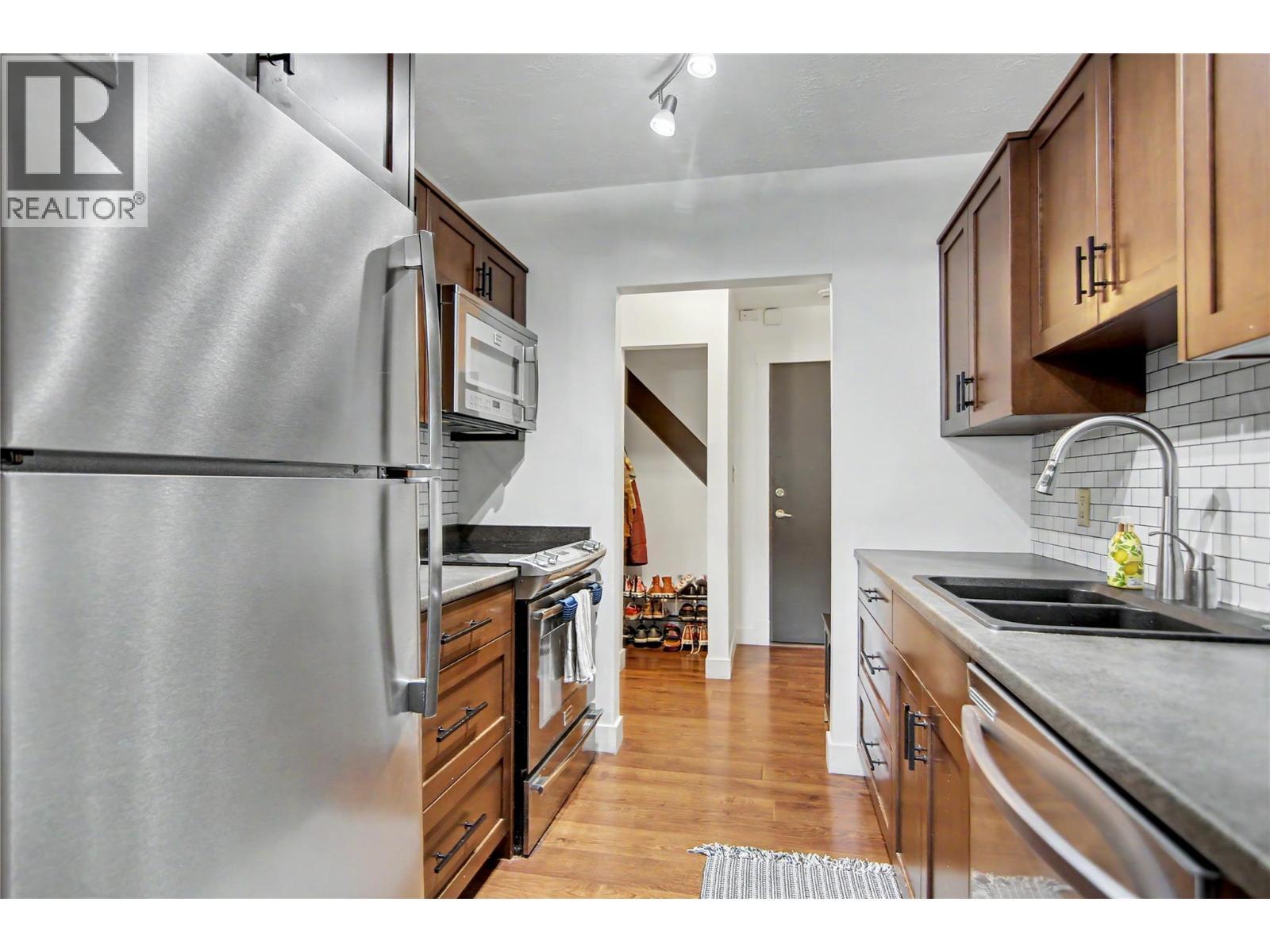 1665 Ufton Court Unit# 338, Kelowna, BC